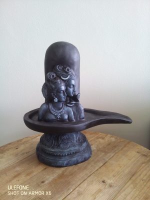 Lingum with Shiv Parvathi