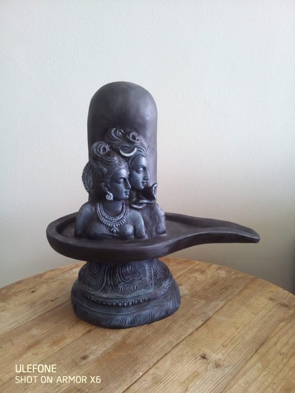 Lingum with Shiv Parvathi